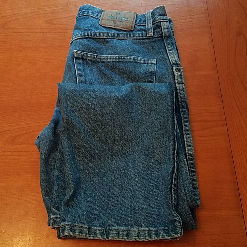 Wrangler Authentic mens jeans